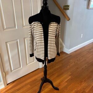 Cabi Mascot Cardigan 6448 size small -like new.